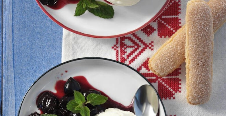 Glace au yogourt et aux cerises bio
