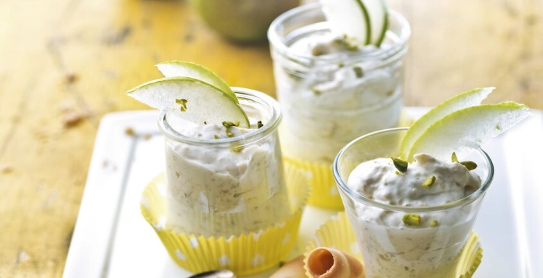 Mousse au yogourt et aux poires bio