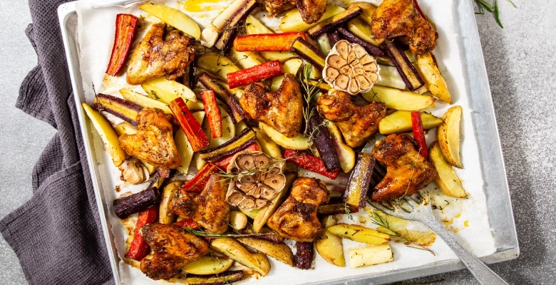 Bio-Poulet-Rüebli-Kartoffelblech